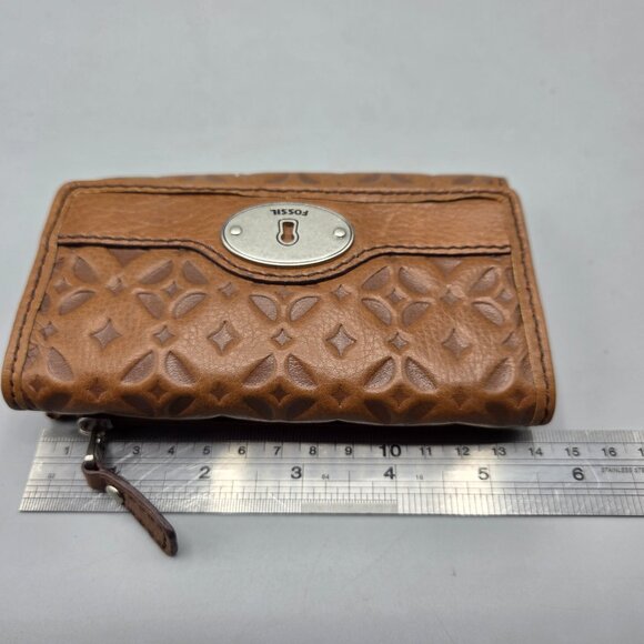 Fossil Brown Leather Embossed Trifold Wallet - Picture 9 of 10